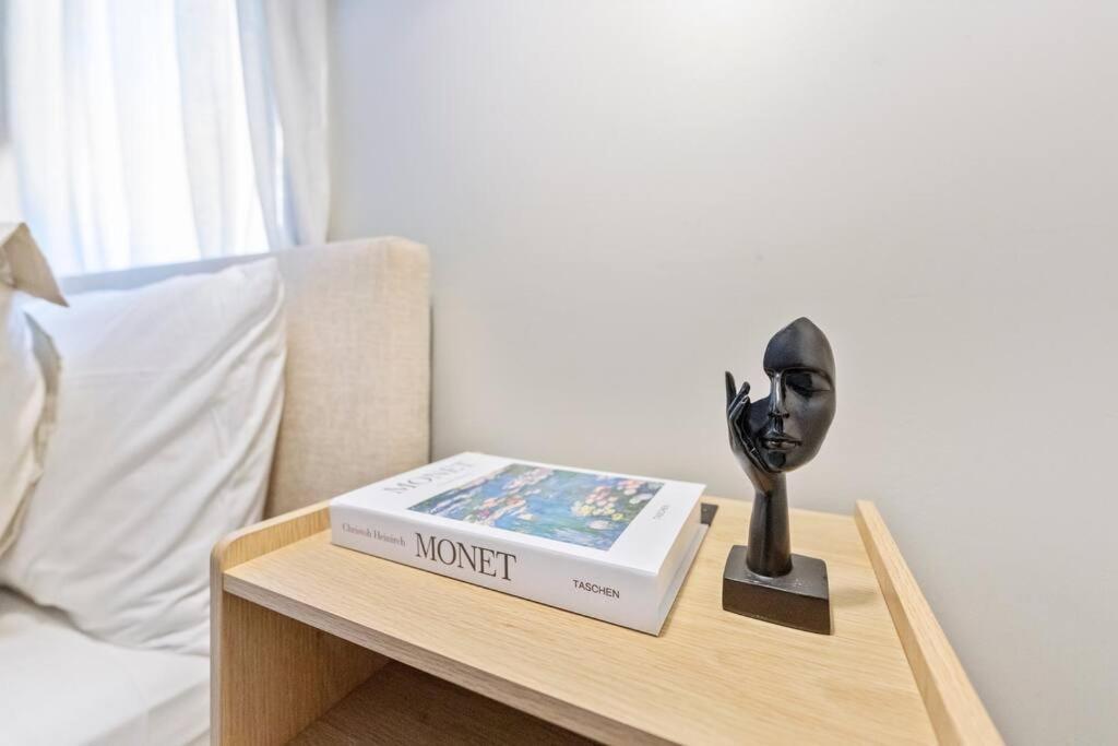 Brand New Cozy Modern Bungalow W/Hot Tub+Movieroom 7 Min From Uptown Charlotte Luaran gambar